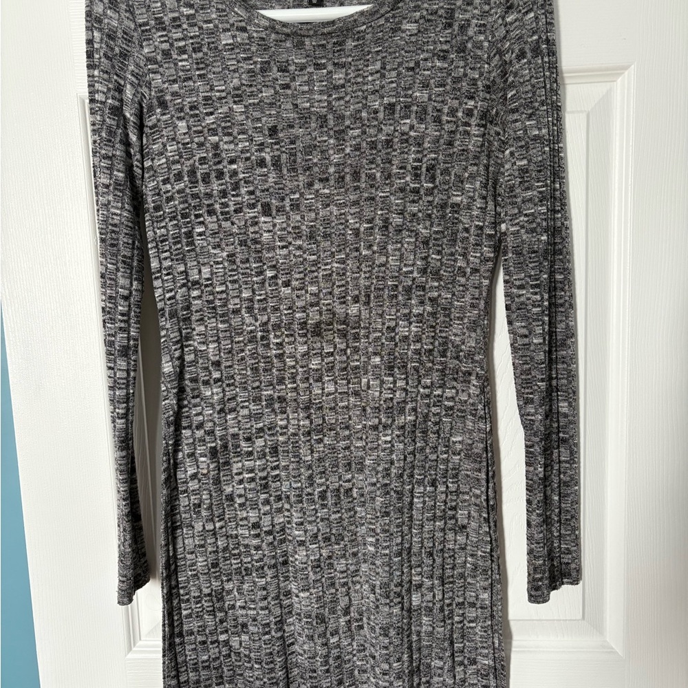 Elegant Gray dynamite XS dress open on the sides